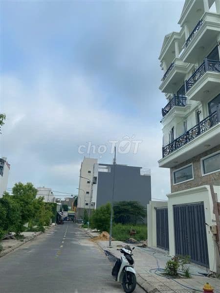 Bán nhà 5 tầng, hà huy giáp, An Phú đông, đường xe tải tránh