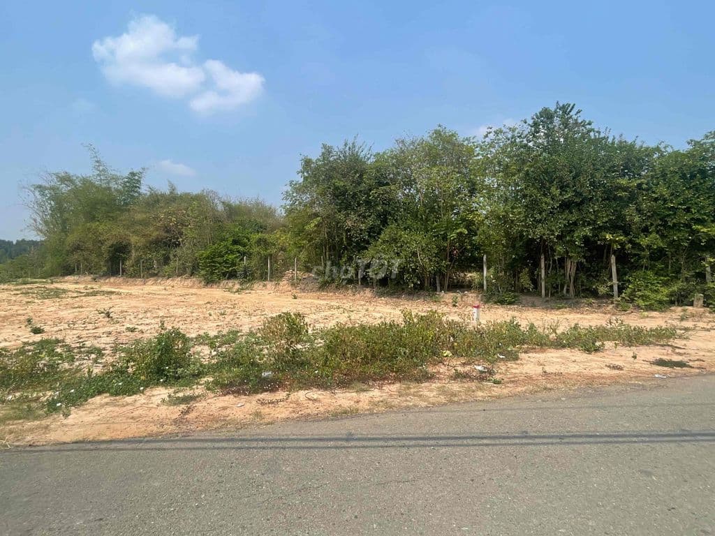 Đất vườn hỗ trợ lên thổ cư , 642m2 , sô sẵn , giá 2tỷ1