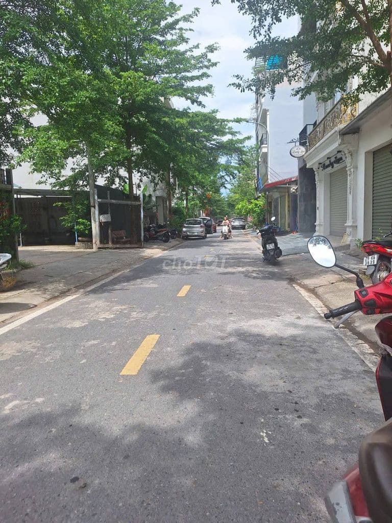 bán nhà 4 tầng Hàng Xóm Pháp Vân đẹp