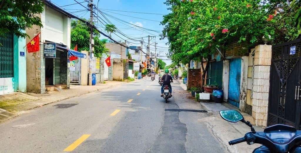 Đất mặt tiền HT44 sát công viên Nguyễn Thị Búp 5x26m giá 6.5 tỷ TL
