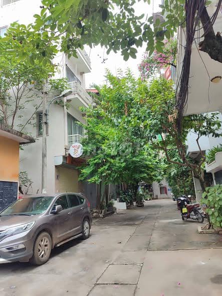 Nhà Trần Kim Xuyến, Cầu Giấy, 60m2, ô tô đỗ cửa