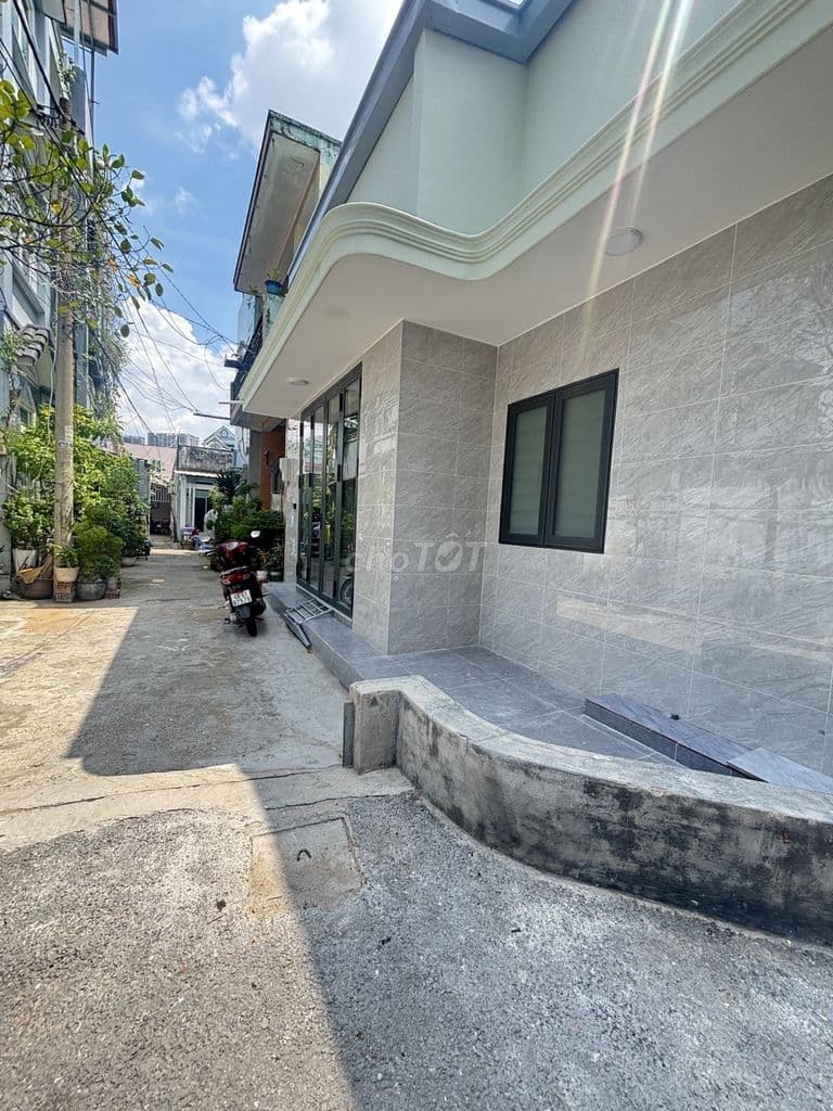 BÁN NHÀ LINH XUÂN - 61M2 - 2 TẦNG - 3PN - SAU CHỢ LINH XUÂN - Ảnh 2