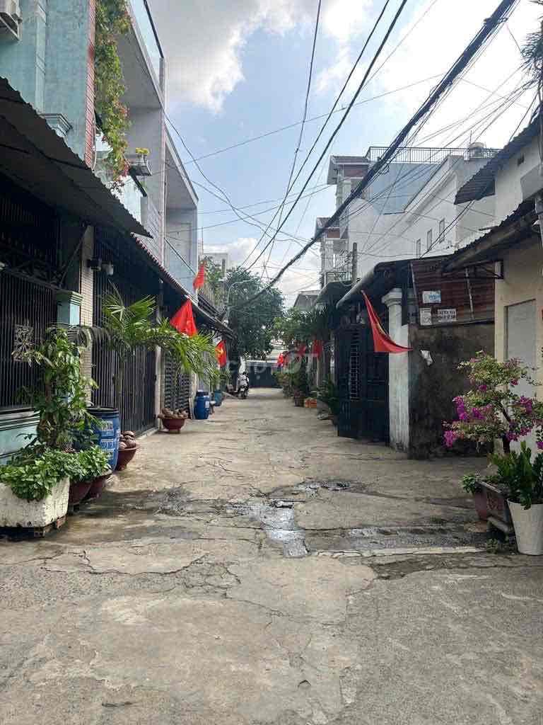 NHÀ 2 TẦNG ĐƯỜNG THÔNG XE HƠI NGUYỄN ẢNH THỦ HT GẦN CHỢ NHÀ ĐẸP Ở NGAY - Ảnh 2