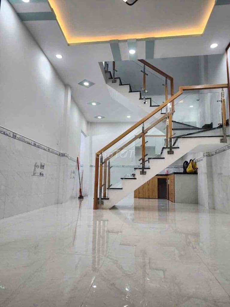 Nhà Quận 7: Lý Phục Man P.Tân Thuận Q7 42m2 1T1L Giá: 3,88 Tỷ Sổ Riêng