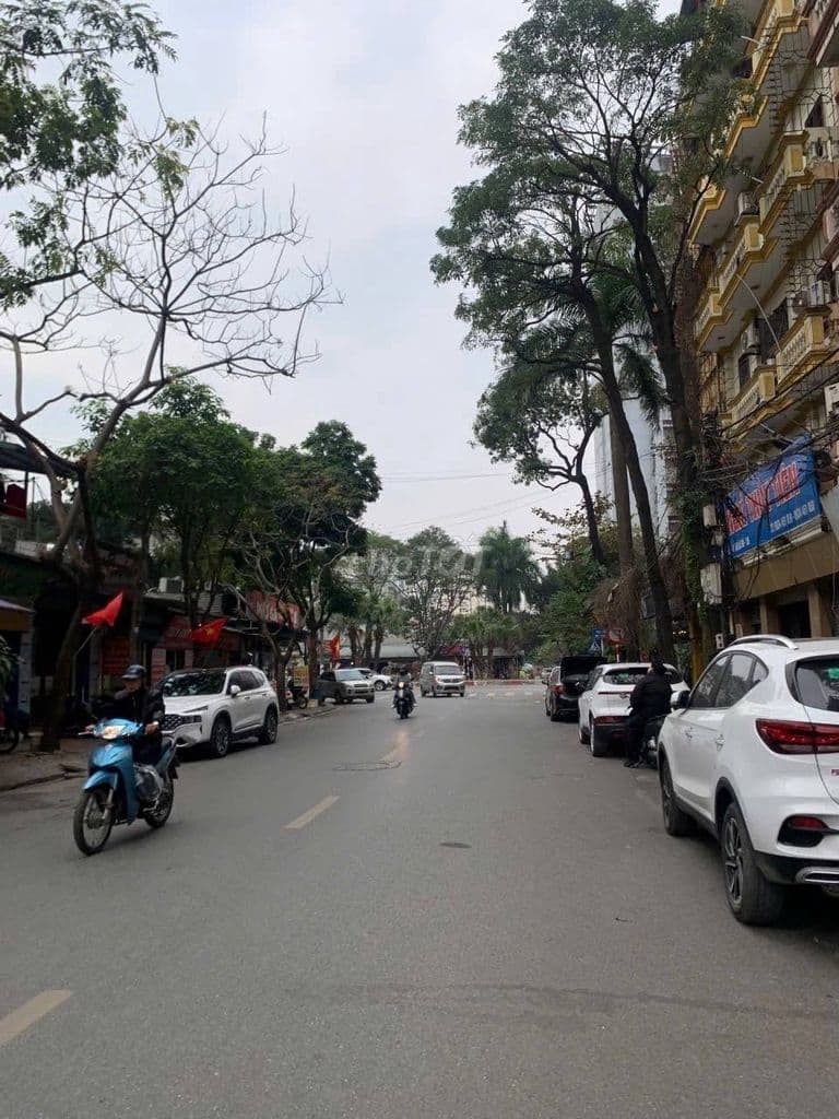 bán nhà 6 tầng Hoàng Quốc Việt 25.5 tỷ