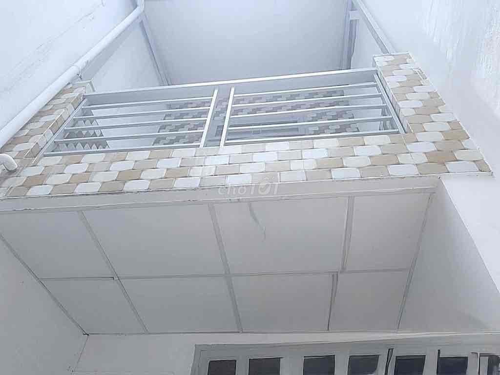 🏠 Q5, GIÁP Q1, 50M2, CHỈ NHỈNH 5 TỶ XÍU XIU