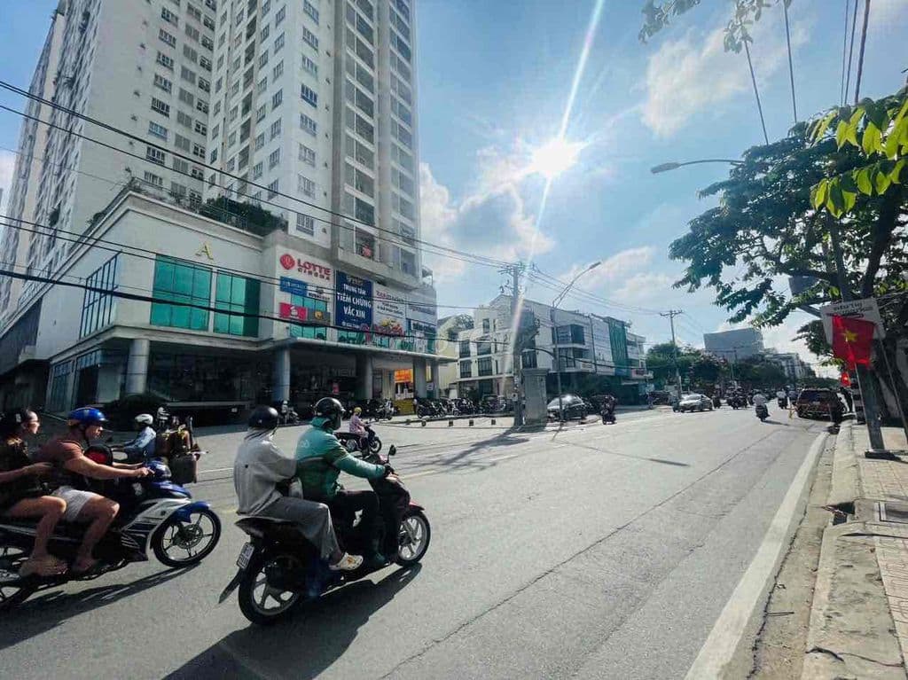 Mặt tiền đặng văn bi ngay ga metro - không lộ giới ,Full thổ cư -hiếm