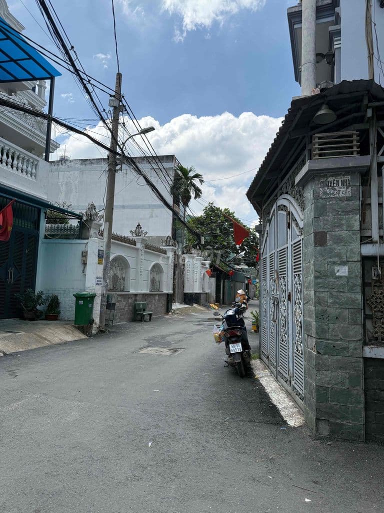 Cần bán gấp nhà quang trung - Ảnh 2