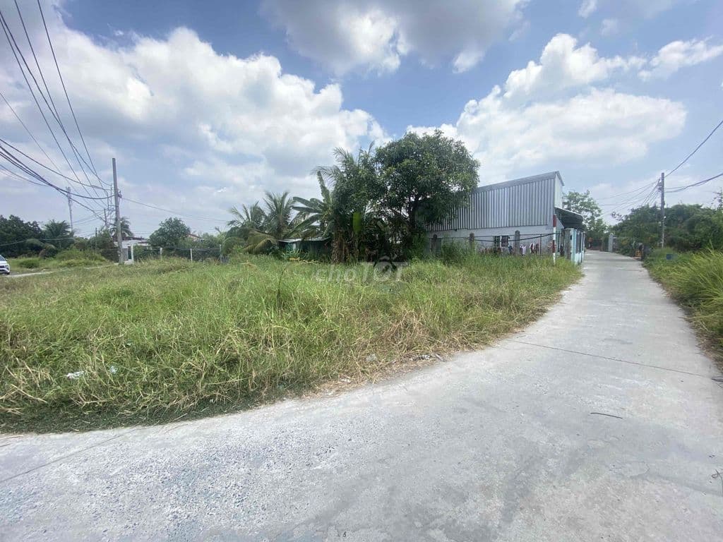 Bán gấp góc 2MT 173m2 giá 3ti xã An Phú Tây - Ảnh 3