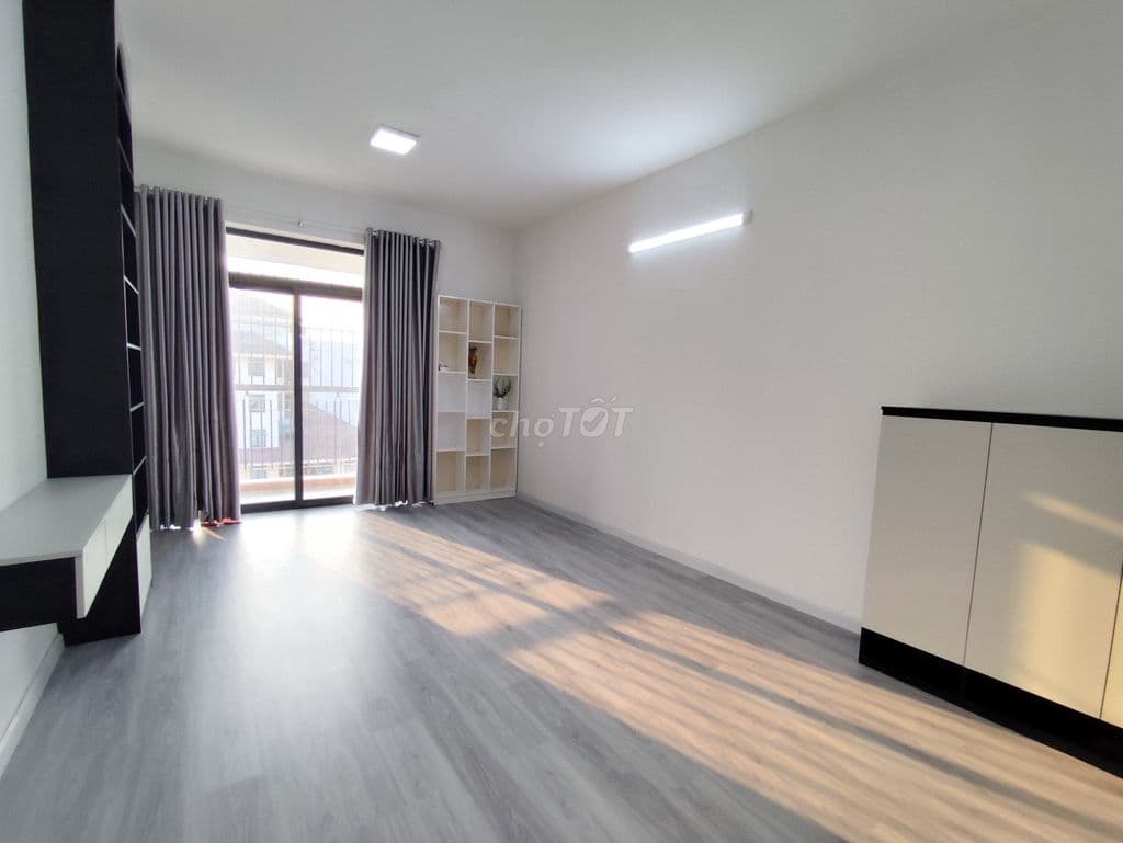 BÁN CĂN HỘ CC 312 LẠC LONG QUÂN Q.11 GẦN ĐẦM SEN 67m2(7x10) 3,63T TL