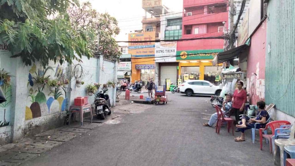 BÁN NHÀ NÁT CHÍNH CHỦ CHƯA QUA ĐẦU TƯ. KẾ CHỢ THỦ ĐỨC.