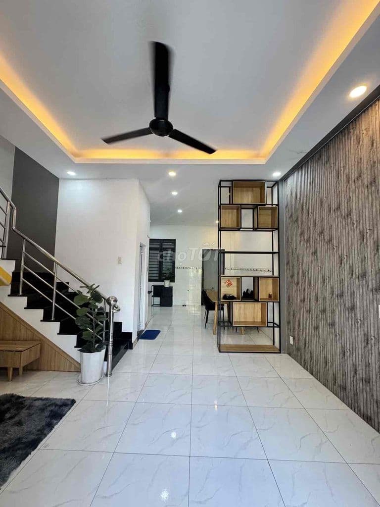 Nhà 2 tầng đường Tây hoà Phước long A Thủ đức