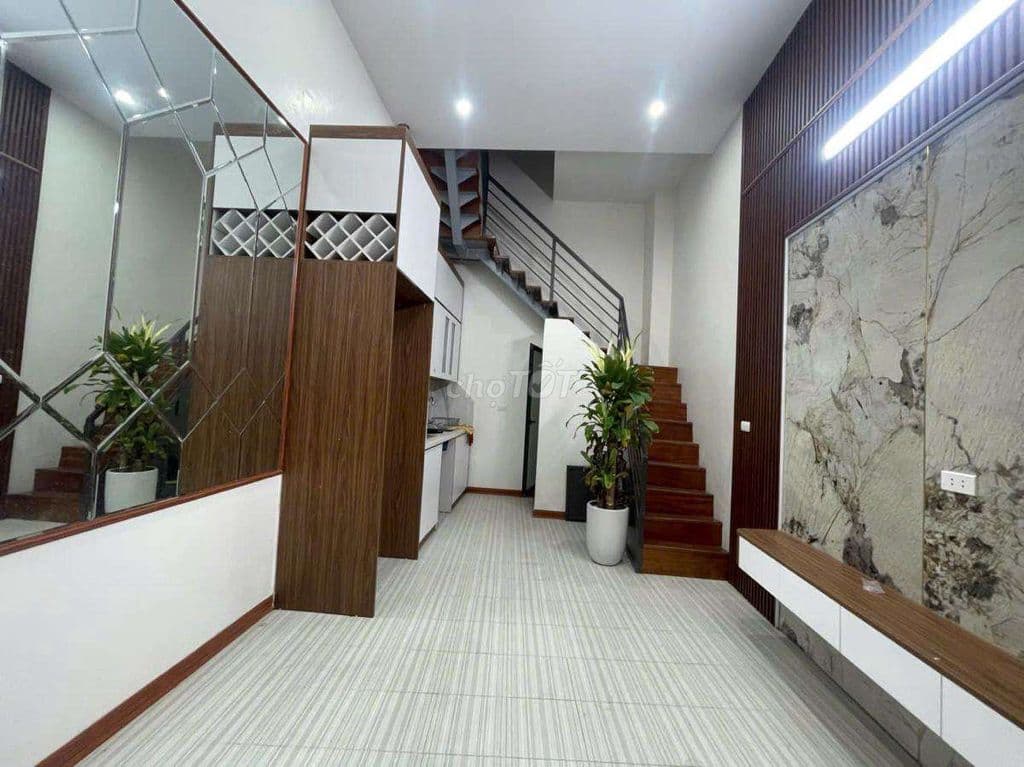 Gần 6 tỷ Nhà Phố bạch mai 27M2 5T 3N3WC!