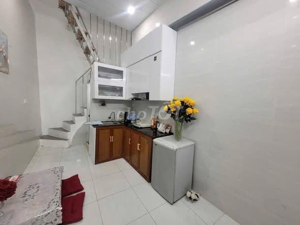 Bán nhà trung tâm Đống Đa, sổ đỏ chính chủ, dòng tiền sẵn có - Ảnh 3