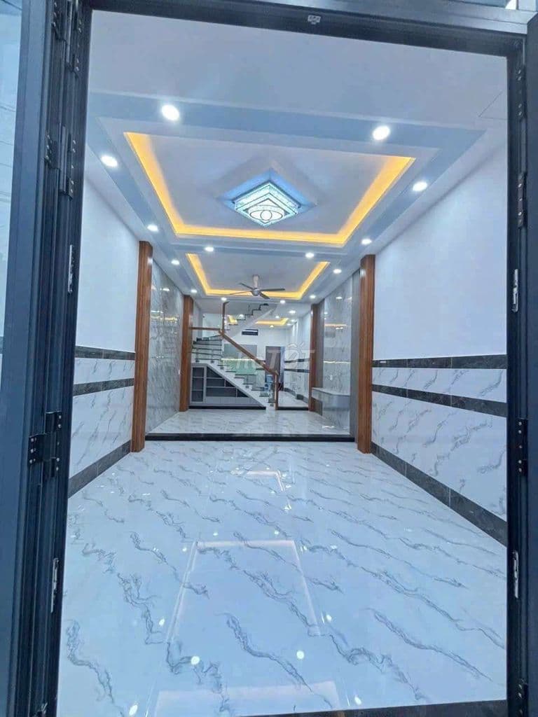 Nhà 1 trệt 2 lầu đẹp 4x20m Shr đg ô tô ngay Lê Thị Hà giao Tân Xuân 1. - Ảnh 2