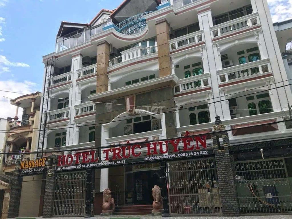 bán khách sạn Trúc Huyền