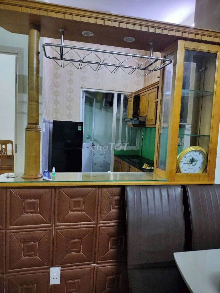 Cần bán gấp căn hộ 155 Nguyễn Chí Thanh, P.9. Q.5