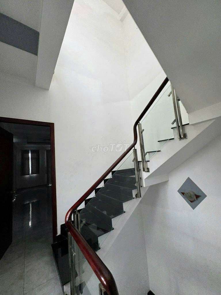 Nhà 5 Tầng VIP ngay Phú Lâm. 5P đến Cây Gõ, BX Miền Tây. 6WC. Chỉ 10T - Ảnh 3