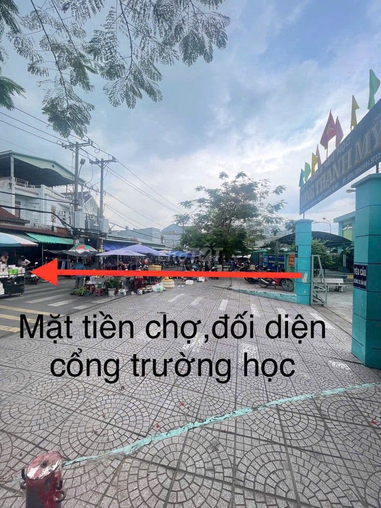 Nhà mặt tiền ngay chợ Đường 20 Long Thạnh Mỹ đối diện trường học - Ảnh 3