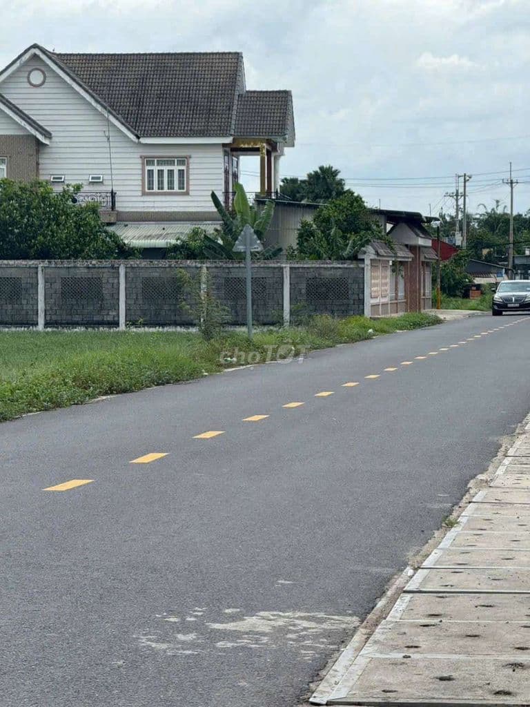 Mặt Tiền Cây Da. 175m2 có thổ, sổ sẵn. Sát bên Vinhome Hóc Môn 5phút - Ảnh 2