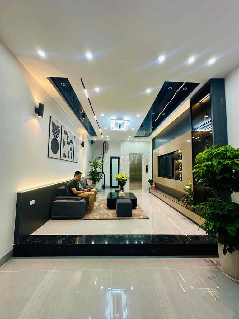 KHƯƠNG TRUNG - XÂY MỚI - THANG MÁY - NGÕ BAGAC - CÁCH OTO 50M - PHÂN K