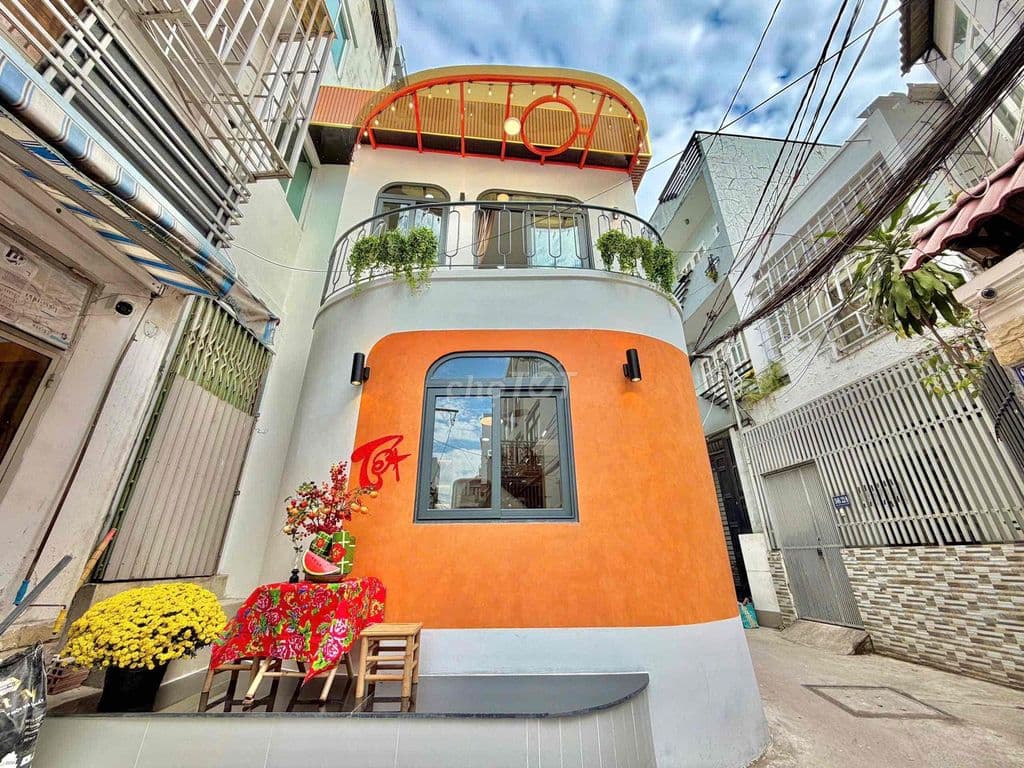 LÔ GÓC 2 MẶT HẺM - XE HƠI TỚI NHÀ 🔥 2 TẦNG BTCT - GẦN HÀNG XANH 🏡🧧