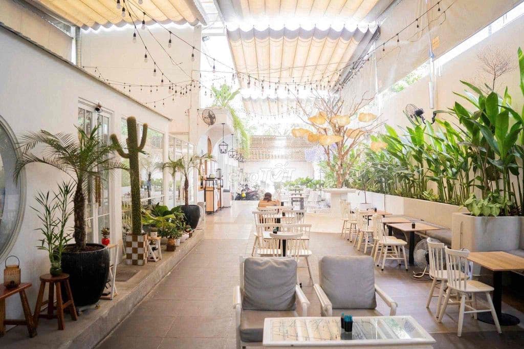 Sang quán cafe acostic gần Aeon Tân Phú - Ảnh 3