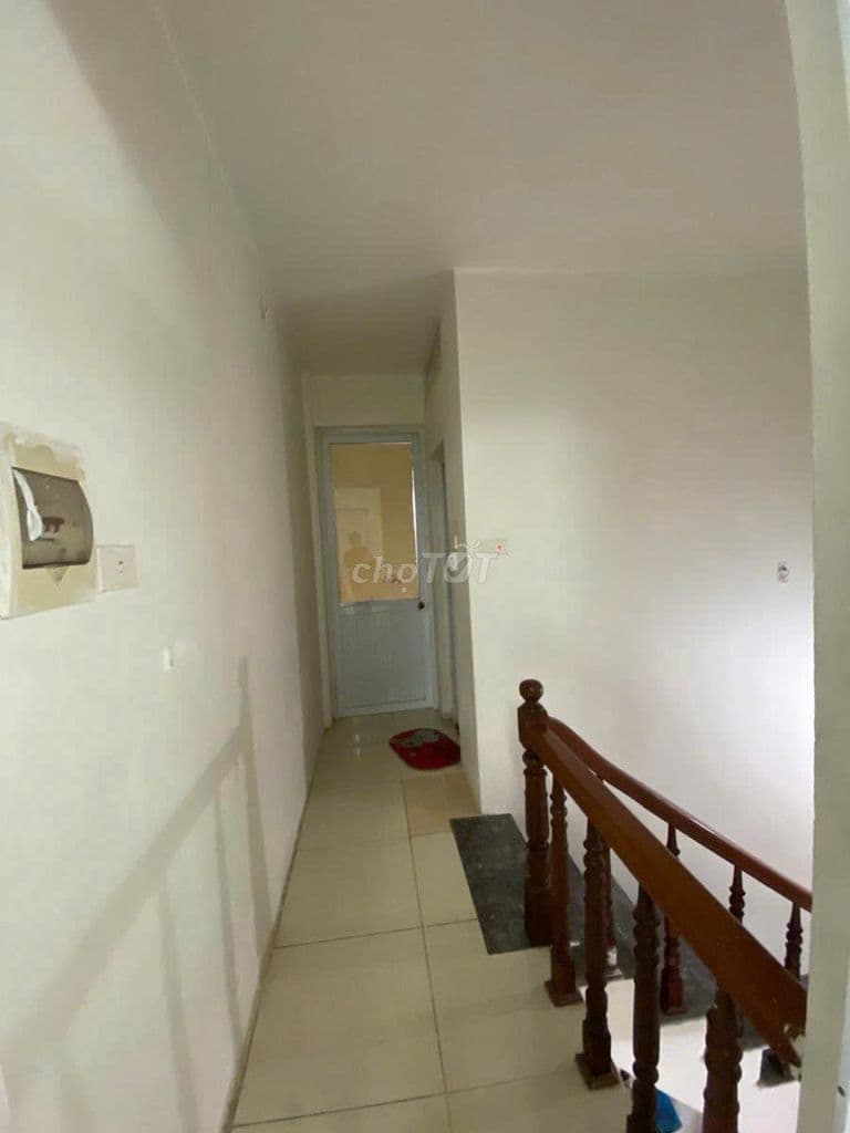 Bán gấp nhà Trương Định- ngõ thông, SH quay đầu 3,4 tỷ, 40m2, 2PN