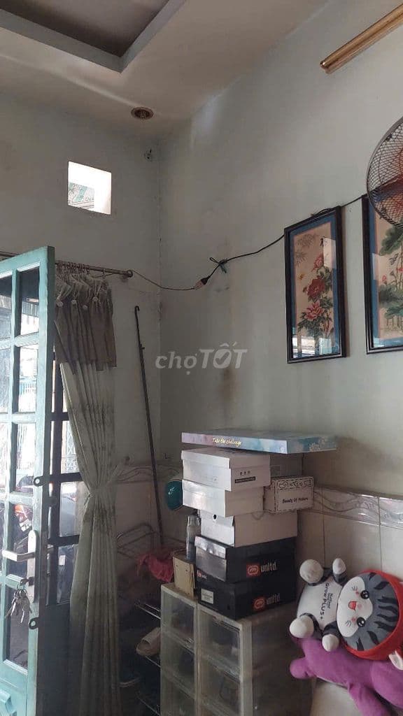 Bán Nhà riêng nằm ở vị trí thuận lợi tại Đường Đoàn Văn Bơ, Q4-3,8 tỷ