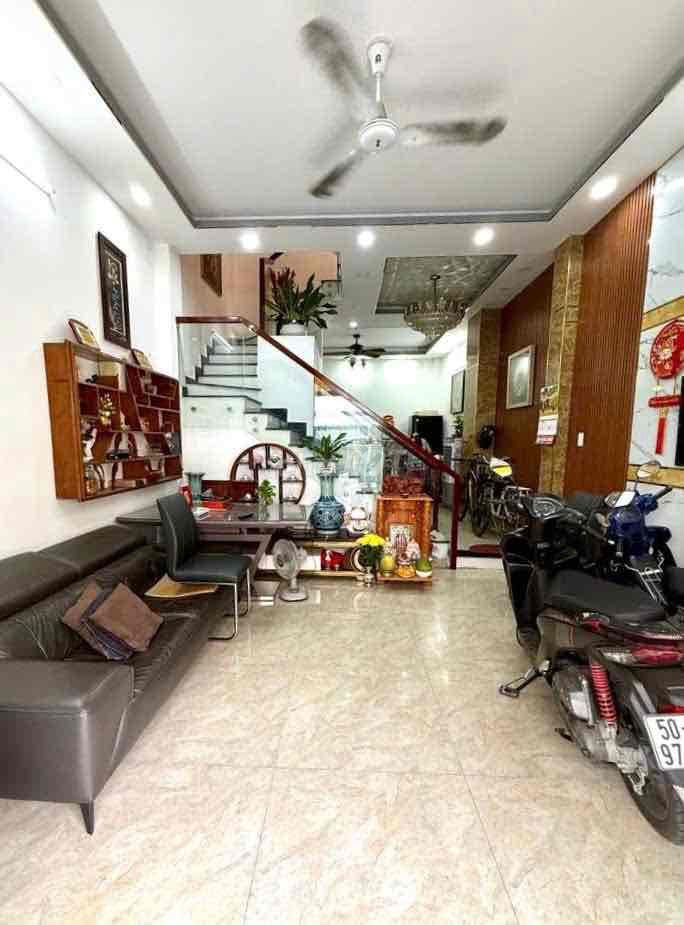 4.5 X 17M - GẦN CHỢ TÂN BÌNH - 3 TẦNG - NỞ HẬU - NHÀ MỚI VÀO Ở NGAY