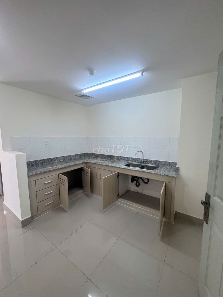 Chung Cư 1050 Phan Chu Trinh.căn hộ Penthouse 61,5m2. 2 PN.View đẹp