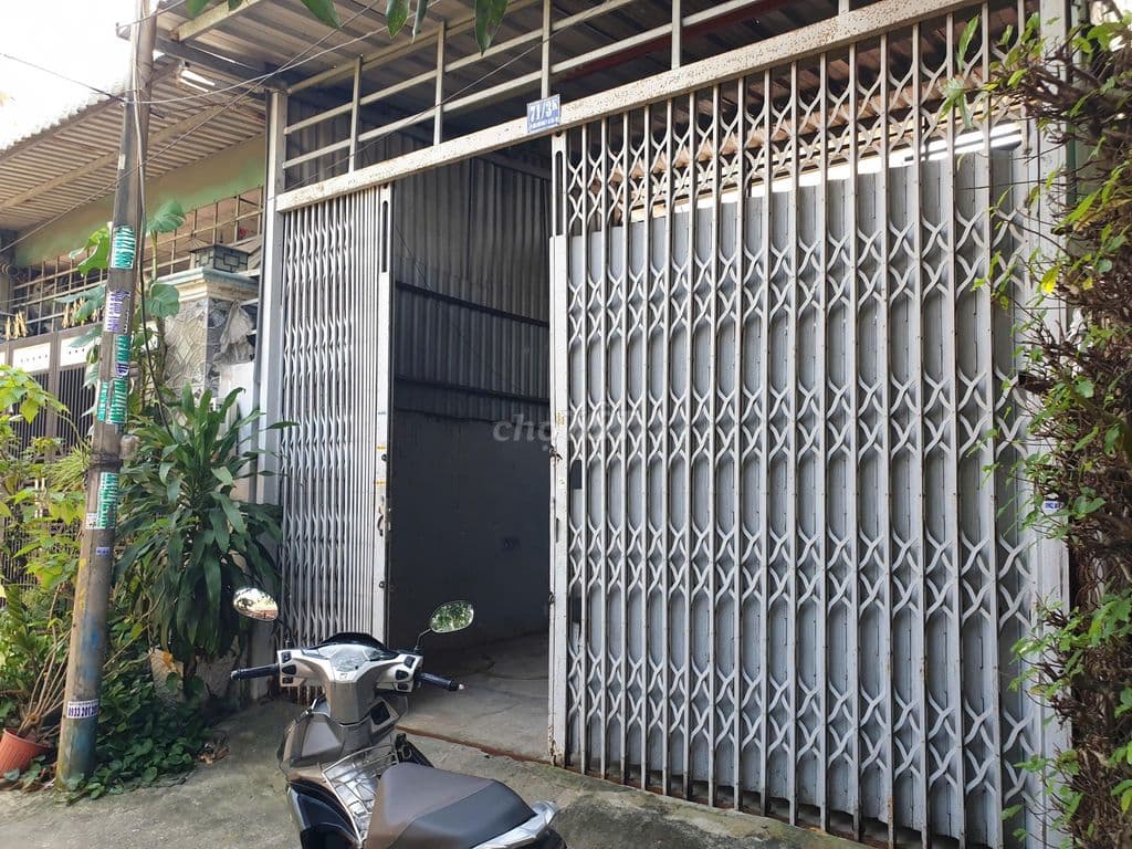 HOT- Bán nhà DT 4.5x25m, gần nhà thờ Bùi Môn, Xuân Thới Đông, Hóc Môn