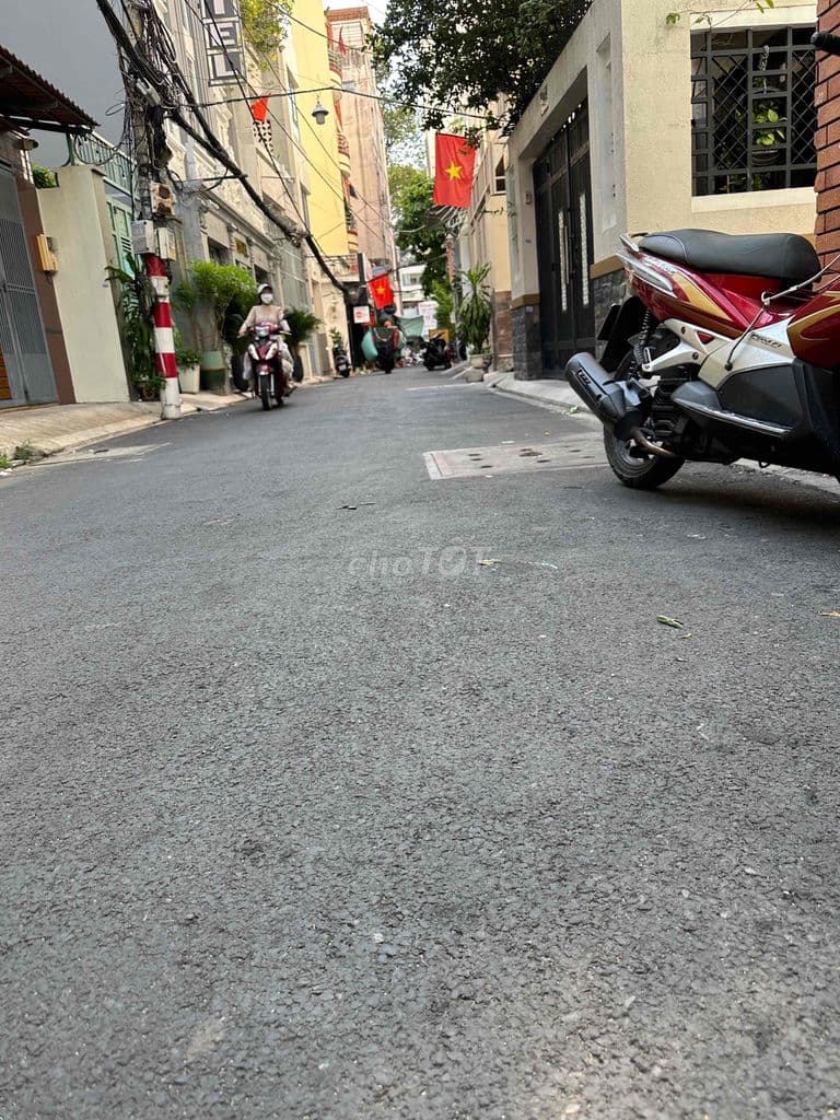 Bán gấp nhà:4,2x24,3lầu mặt tiền hẻm 4m, Lê Thị Riêng, Bến thành,HCM - Ảnh 2