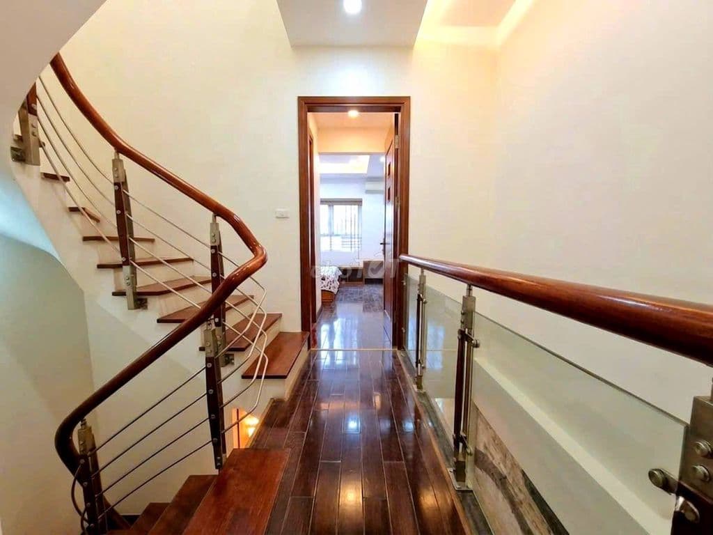 Bán nhà Pl Khuất Duy Tiến- Thông Ngụy Như Kon Tum- 2 thoáng- 50Mx5T - Ảnh 2