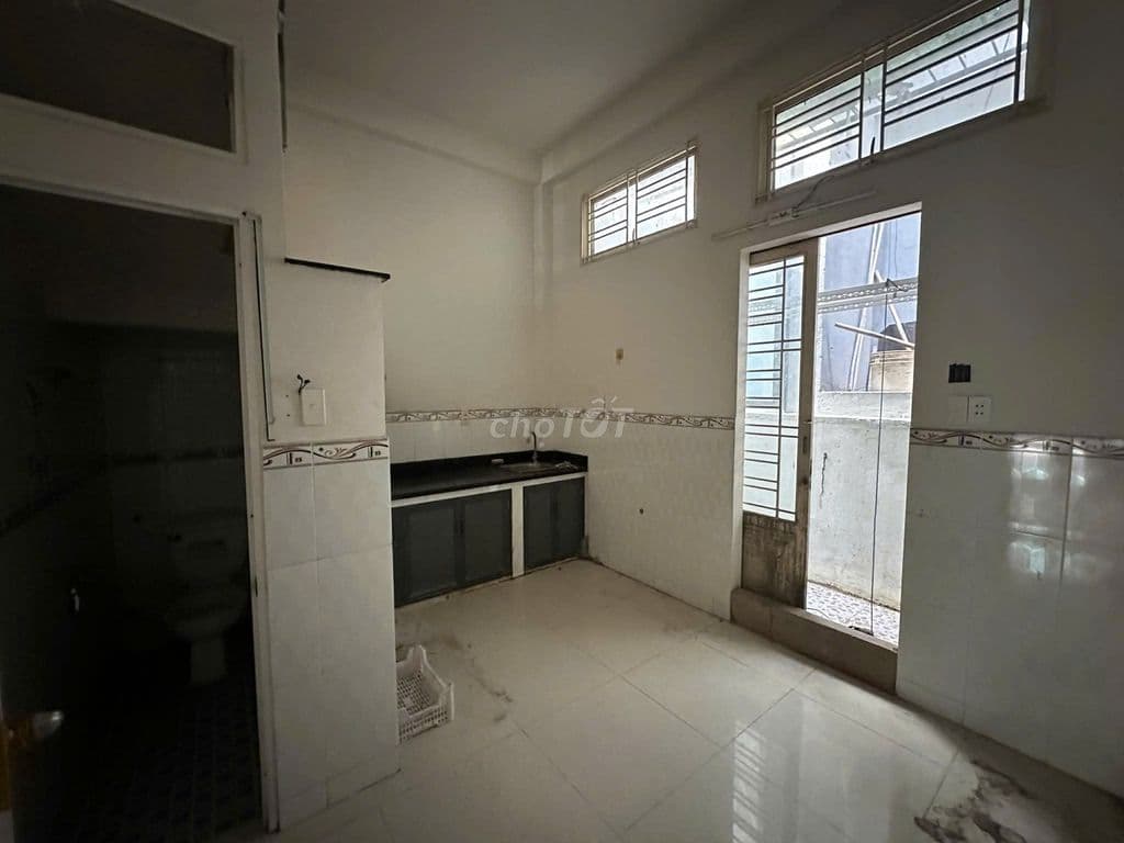 Thanh Lý Nhà Hẻm Xe Hơi Nguyễn Ngọc Cung, Phường 16, Quận 8, HCM - Ảnh 3