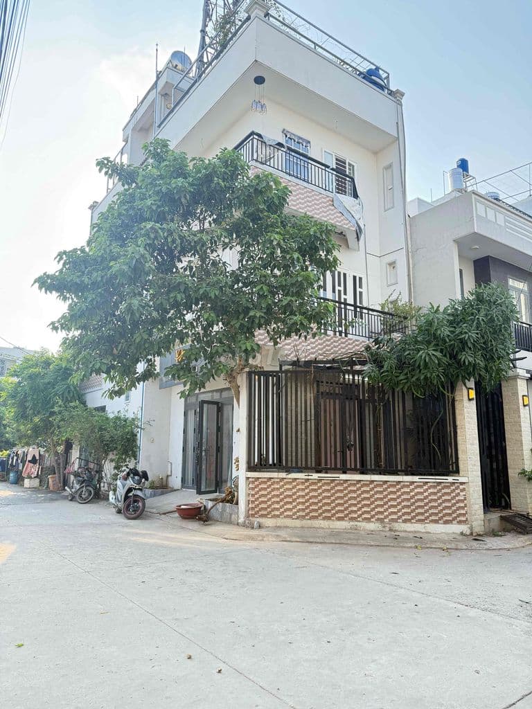 Nhà Góc 2 Mặt Tiền siêu Hiếm. ngang 5.5x16