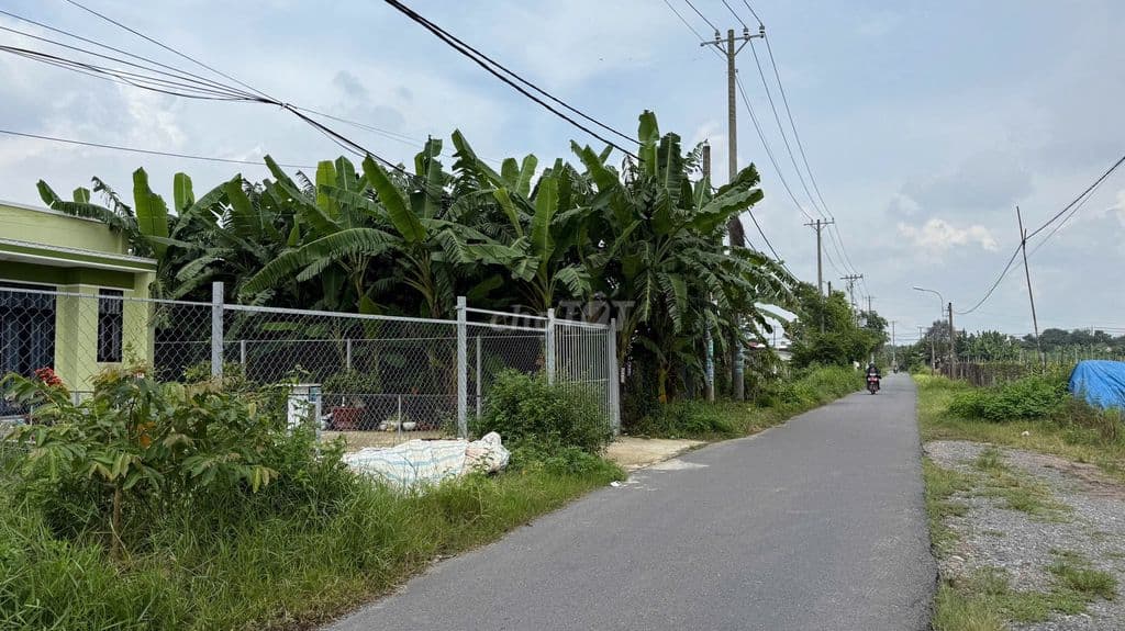 Chính chủ cần bán đất mặt tiền