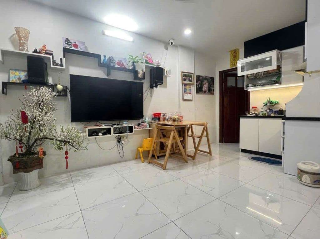 QUÁ RẺ ACE ƠI, CHƯA ĐẾN 3 TỶ CÓ NHÀ ĐỐNG ĐA , DT 58M - 2PN.