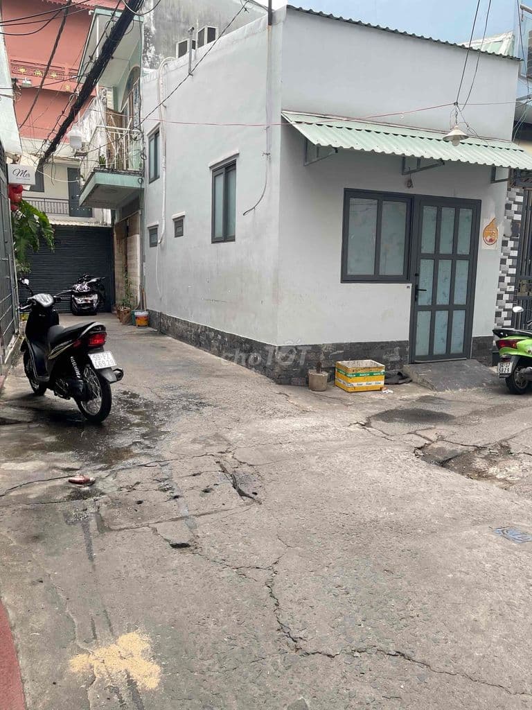 3,6 TỶ TL-CĂN GÓC 2 TẦNG 24m2-BÌNH THẠNH GIÁP QUẬN 1-HẺM 1 SẸC 4M