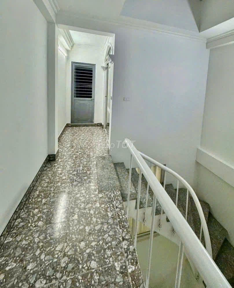 **KINH DOANH TỐT* -Nhà đẹp 4T Kế 2 Khu Chung cư CAO CẤP giáp Phú Nhuận - Ảnh 2