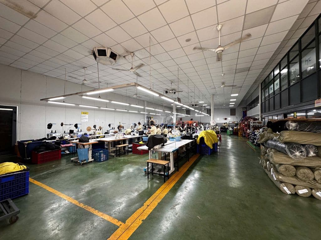 Đất full thổ cư mặt tiền, DT 825m2, giá 31tỷ, đang cho thuê 60tr/th