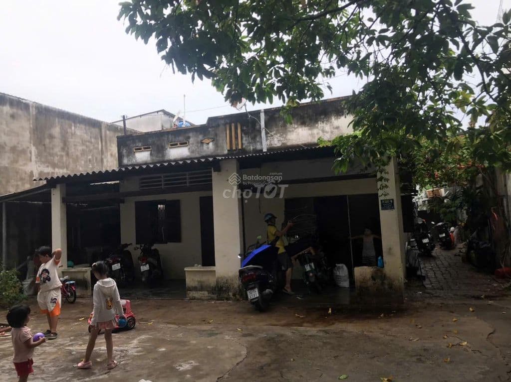 Bán đất + nhà hiện hữu đường Hàng Tre – Long Thạnh Mỹ