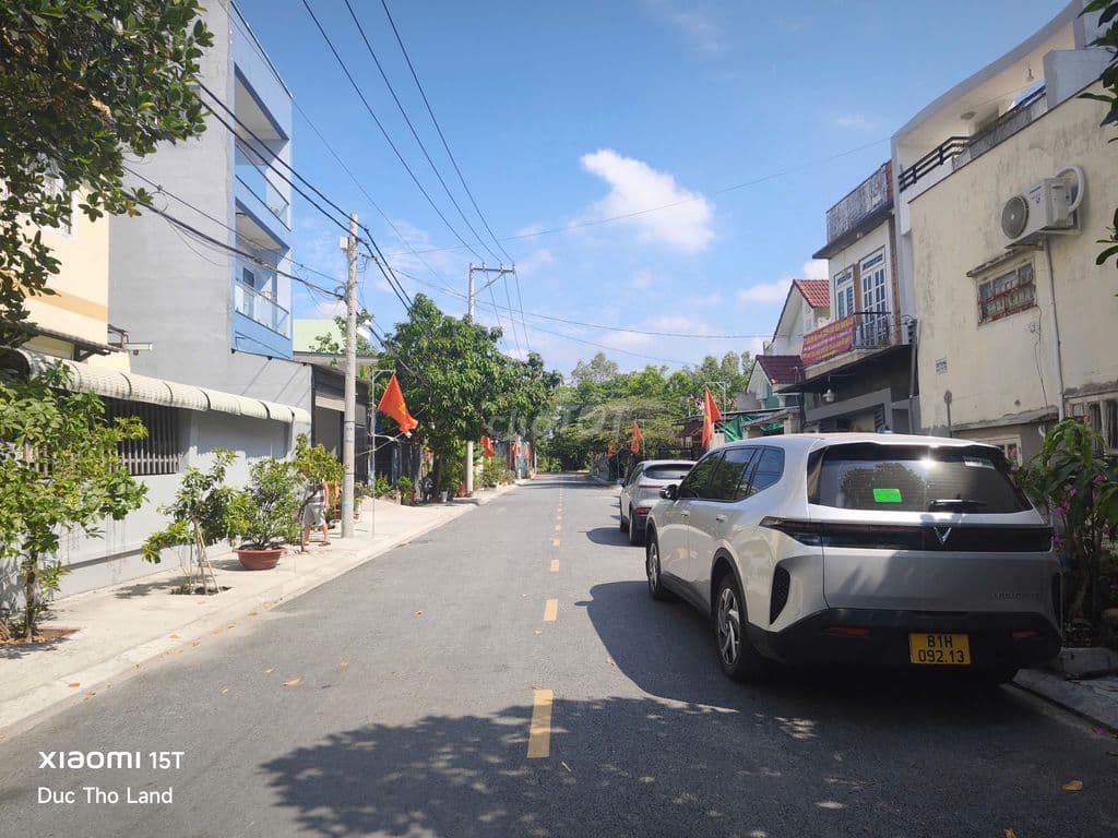 Bán đất đường nhựa 12m TX52 cạnh Sông mát mẻ, 5x23m full thổ, 50tr/m2 - Ảnh 2