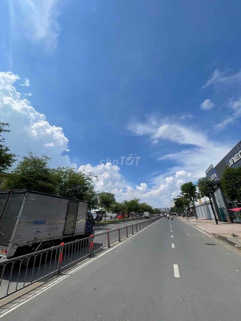 BÁN NHÀ MỚI ĐẸP LUNG LINH CHỈ 4 TỶ XÍU NGAY LÊ TẤN BÊ AN DƯƠNG VƯƠNG