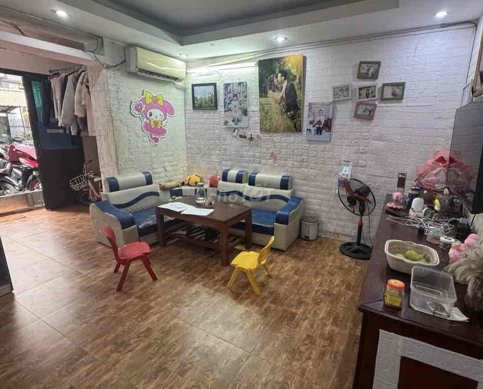 3,65 tỷ - ĐH Mỏ - 2 Phòng ngủ - Căn hộ tầng 1 - Sổ đỏ riêng.