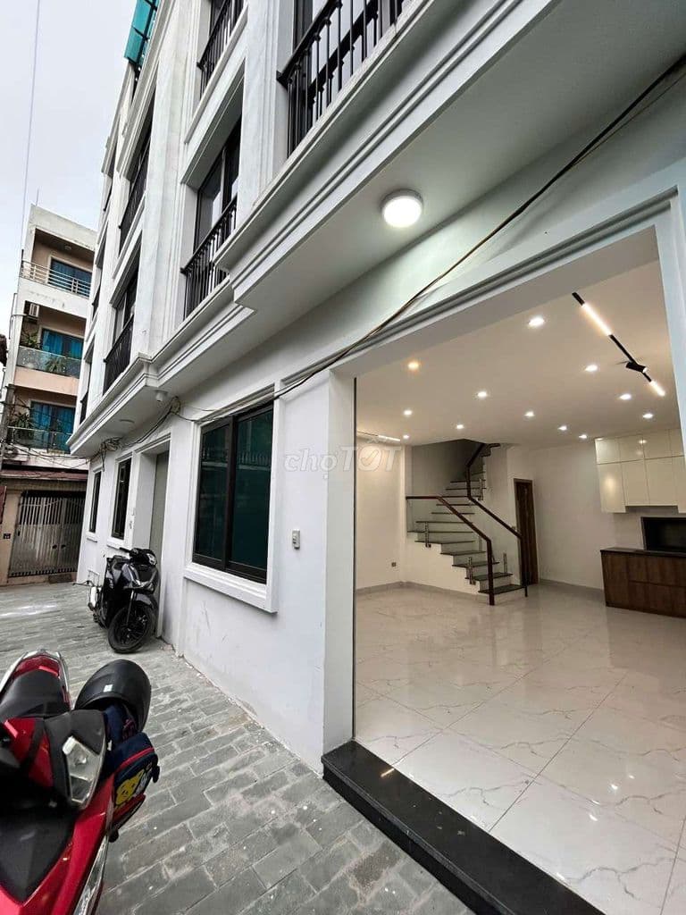 6.55 Tỷ 40M2 4 TẦNG –GẦN QL1A –KHÔNG QUA CAO TỐC, KHÔNG QUA ĐƯỜNG TÀU