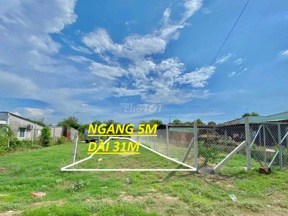 ngân hàng thanh lý đất 155m2 , giá 1 tỷ ở đường nguyễn thị lắng , SHR