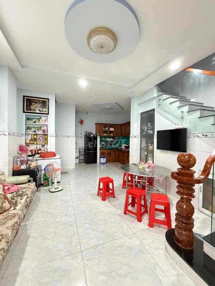 NỞ HẬU 5M X 17M - GẦN CHỢ TÂN BÌNH - 3 TẦNG - NHÀ MỚI VÀO Ở NGAY - Ảnh 3
