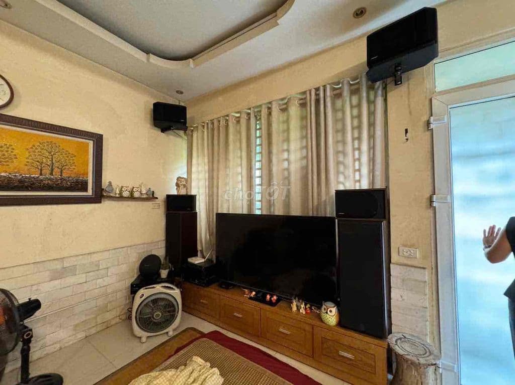 NGUYÊN HỒNG CỰC HIẾM – 43M MẶT TIỀN 6.1m “khủng” – Ô TÔ- GIÁ 15.4 TỶ - Ảnh 2