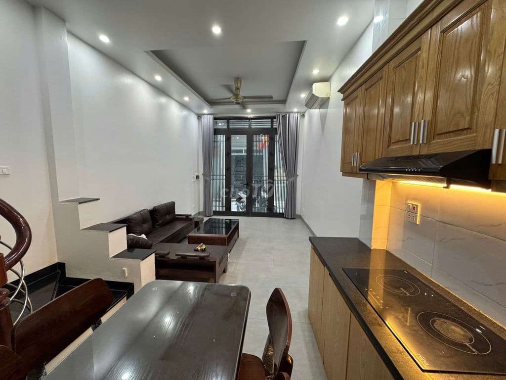 CẦN BÁN NHÀ 5 TẦNG DÂN XÂY NGÕ Ô TÔ THÔNG PHƯỜNG VIỆT HƯNG, LONG BIÊN - Ảnh 2